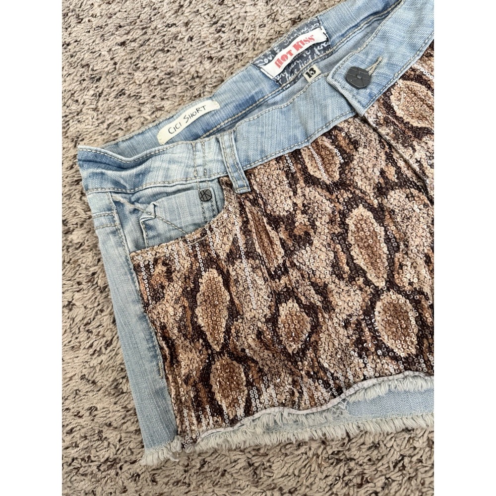 Hot Kiss Womens Junior Cici Distressed Animal Print Sequined Denim Shorts‎ Sz 13 - Picture 2 of 14